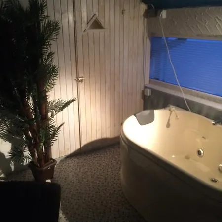 Hostel Vendela